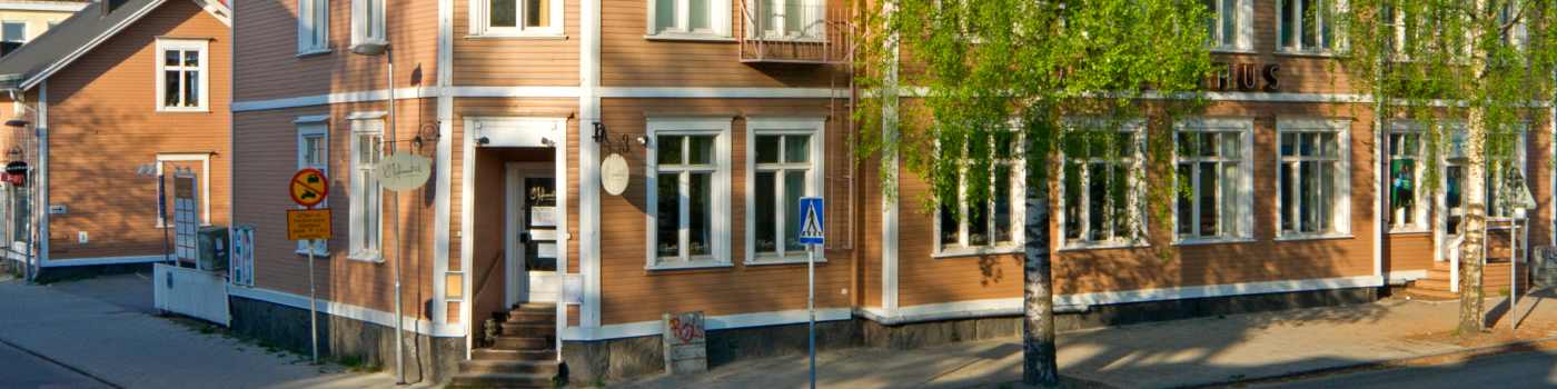 Fasad mot nordöst. Ordenshuset Umeå.